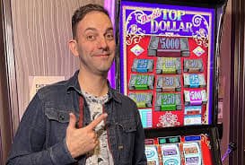Live Casino Baccarat Roulette Dragon Tiger real dealer HD streaming vipclup casino games